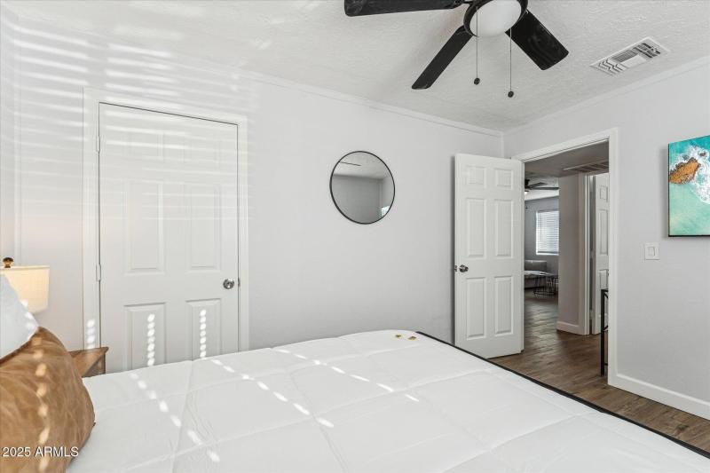 12-010-bedroom-2