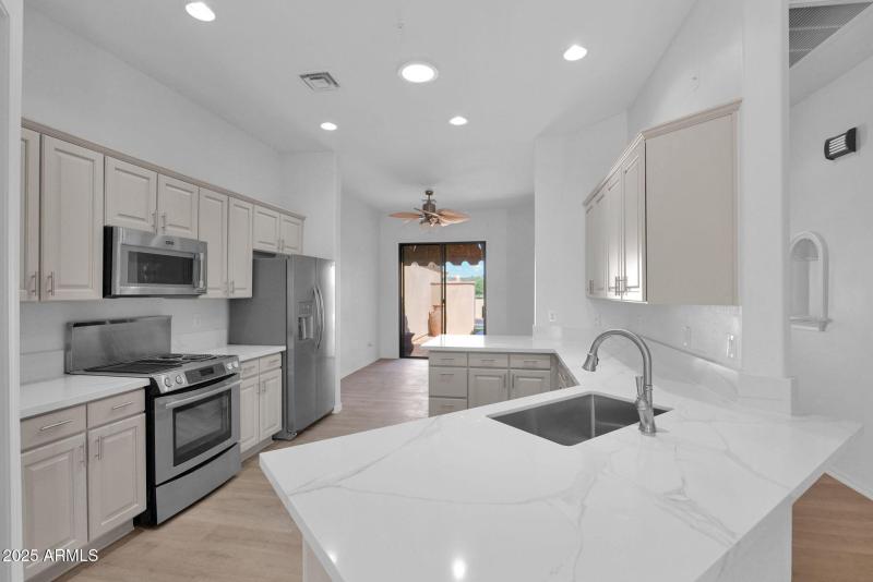 26-web-or-mls-P1327255