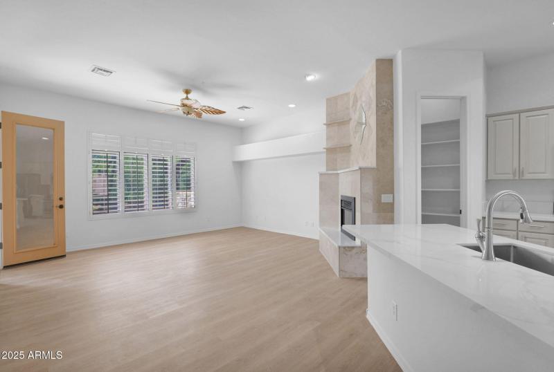 28-web-or-mls-P1327258