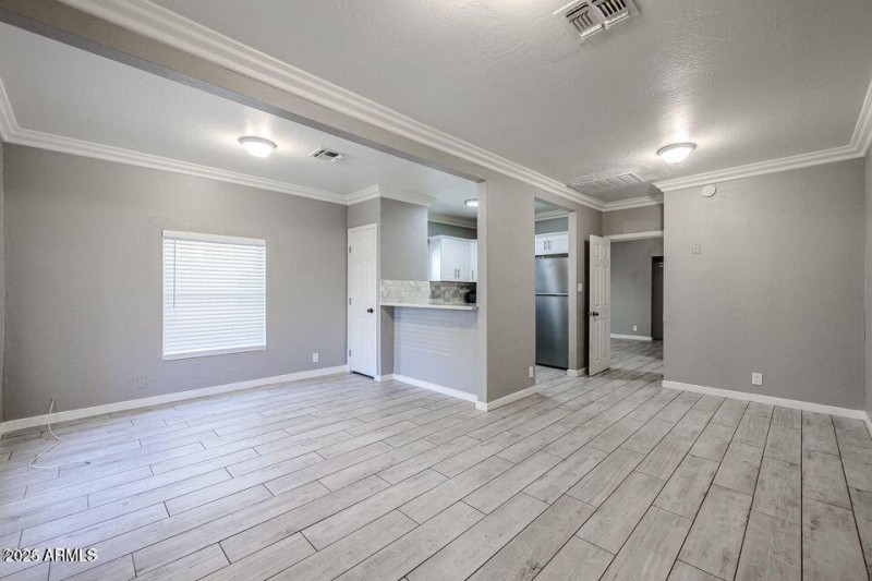 20241230230520499489000000-o