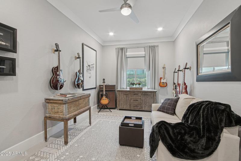 18-web-or-mls-W Evergreen Ter-S1510-018