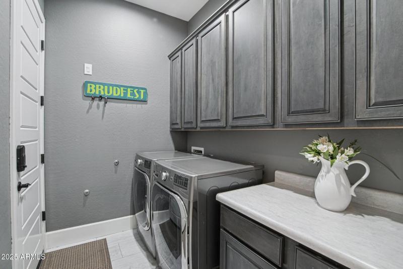 17-web-or-mls-W Evergreen Ter-S1510-017