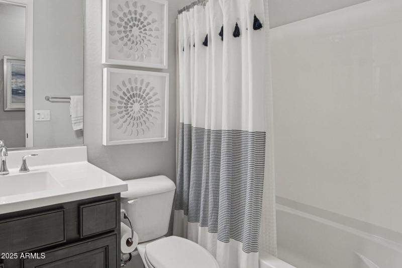 16-web-or-mls-W Evergreen Ter-S1510-016