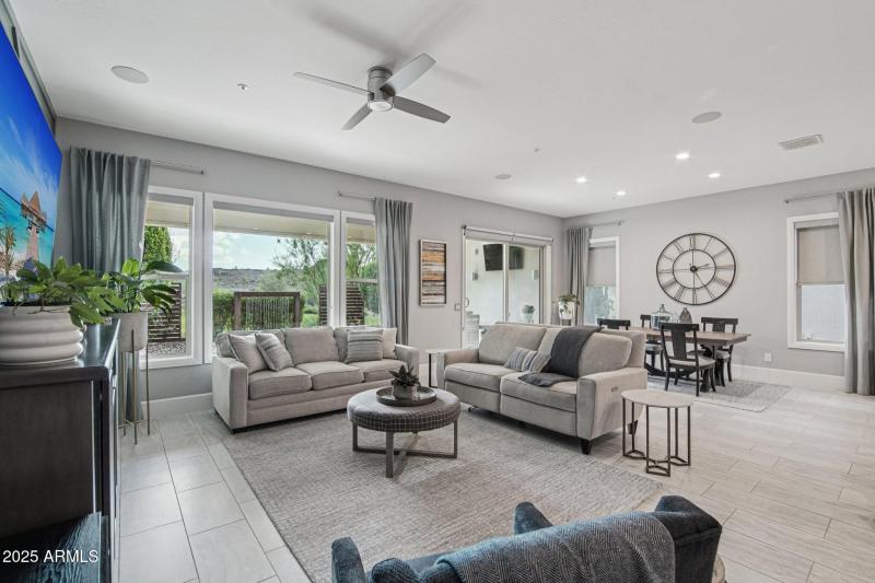 7-web-or-mls-W Evergreen Ter-S1510-007