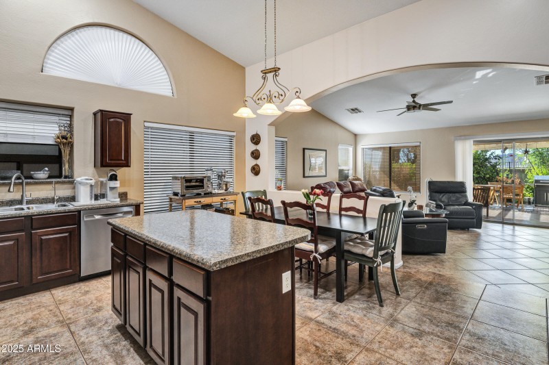 85 W Pasture Canyon Dr-12