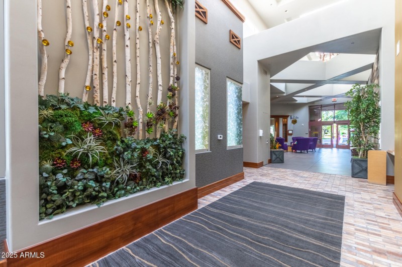 Clubhouse 2