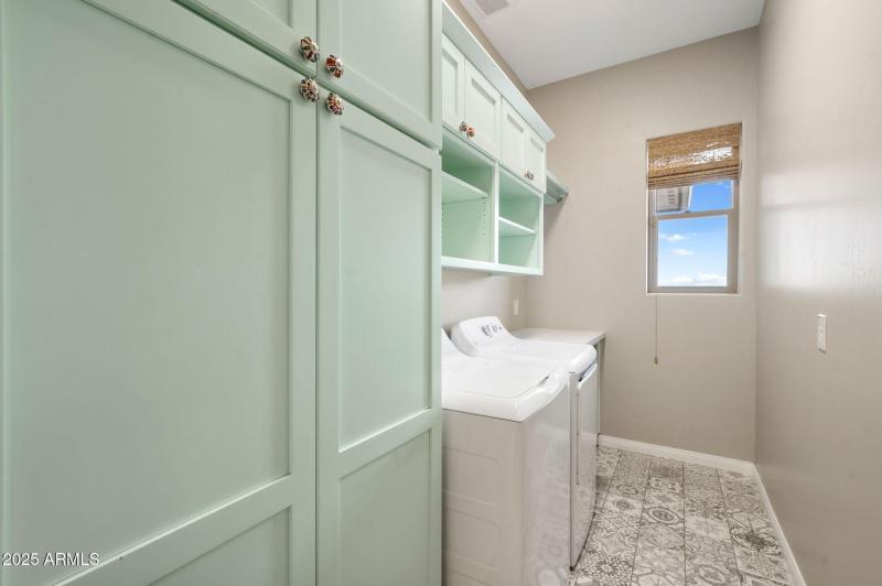 30-Laundry Room