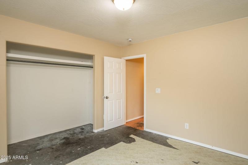 15-web-or-mls-4700-zalesky-rd