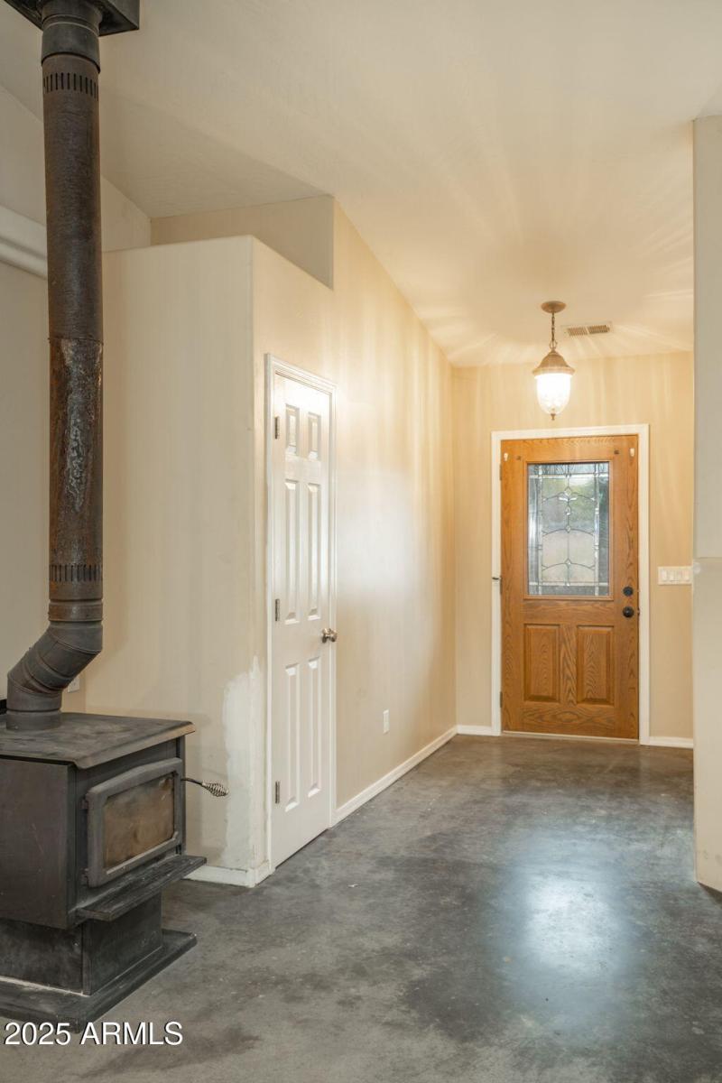 27-web-or-mls-4700-zalesky-rd