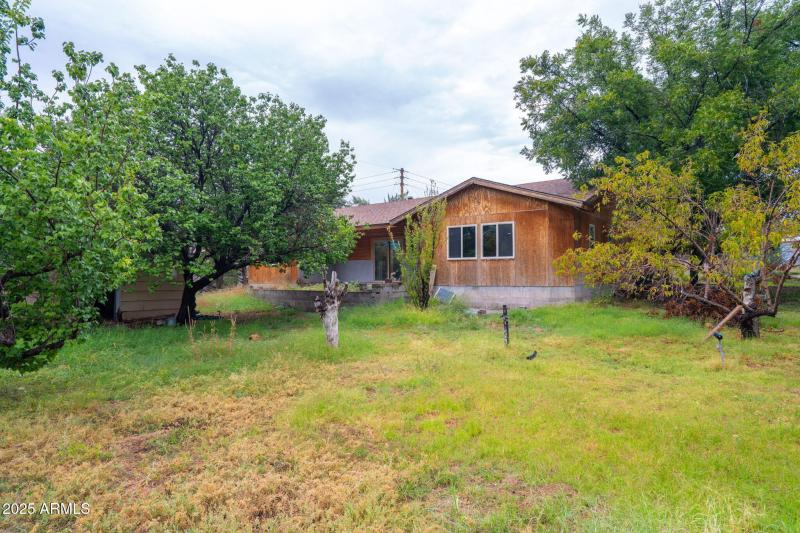 37-web-or-mls-4700-zalesky-rd