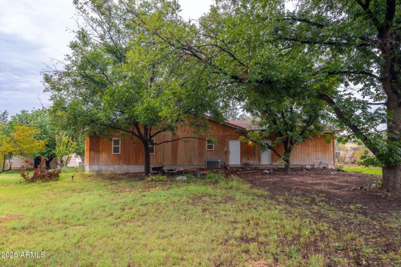 45-web-or-mls-4700-zalesky-rd