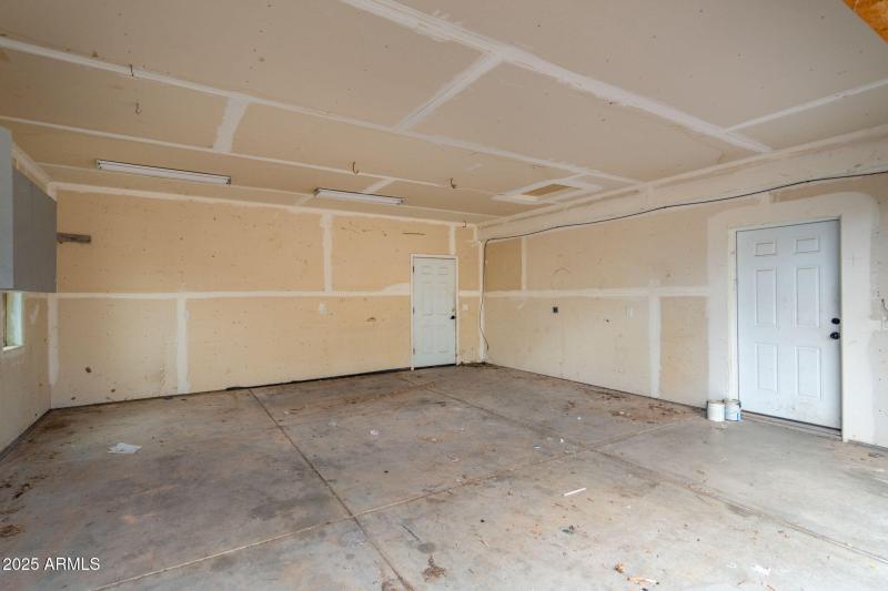 49-web-or-mls-4700-zalesky-rd