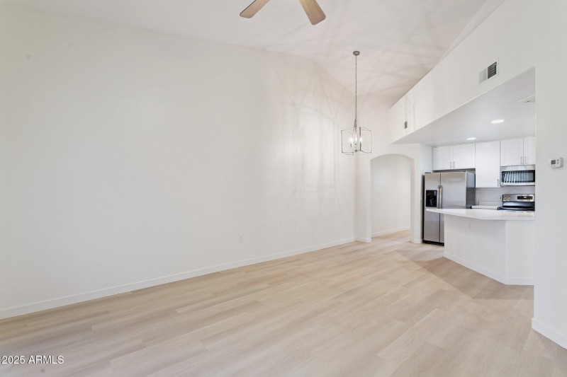 7-web-or-mls-5249-e-shea-blvd-206