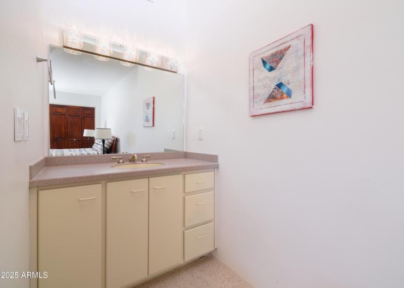 Listings_2014_SmoketreeDr_Images-58