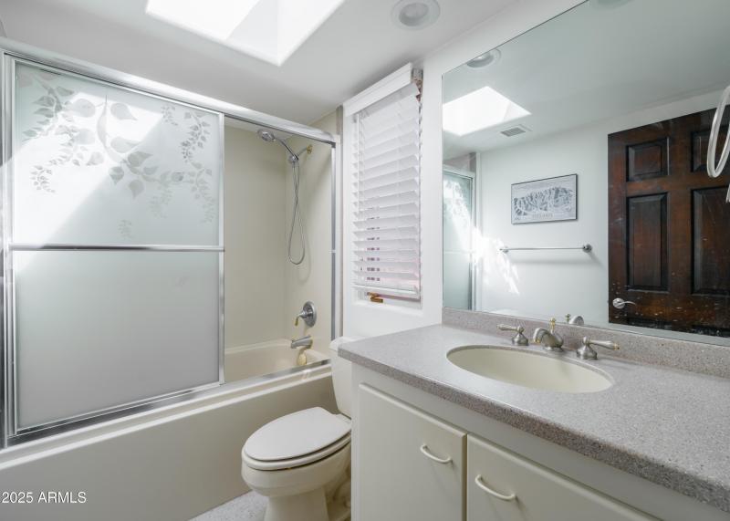 Listings_2014_SmoketreeDr_Images-63