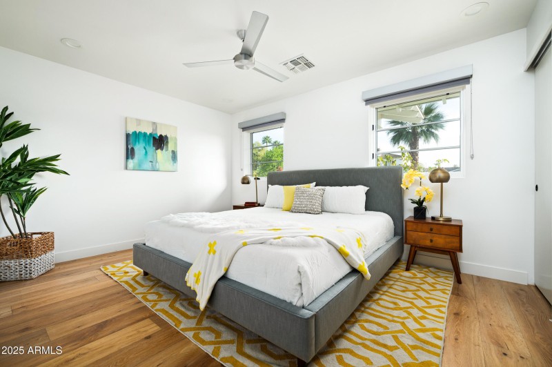 5816 E Calle Del Media-30