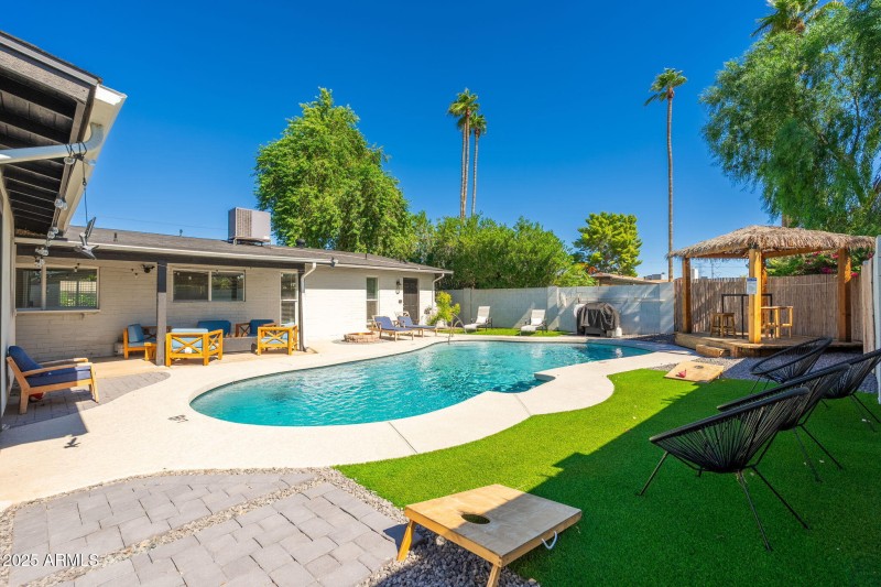 2811 W Rosewood Dr - 34