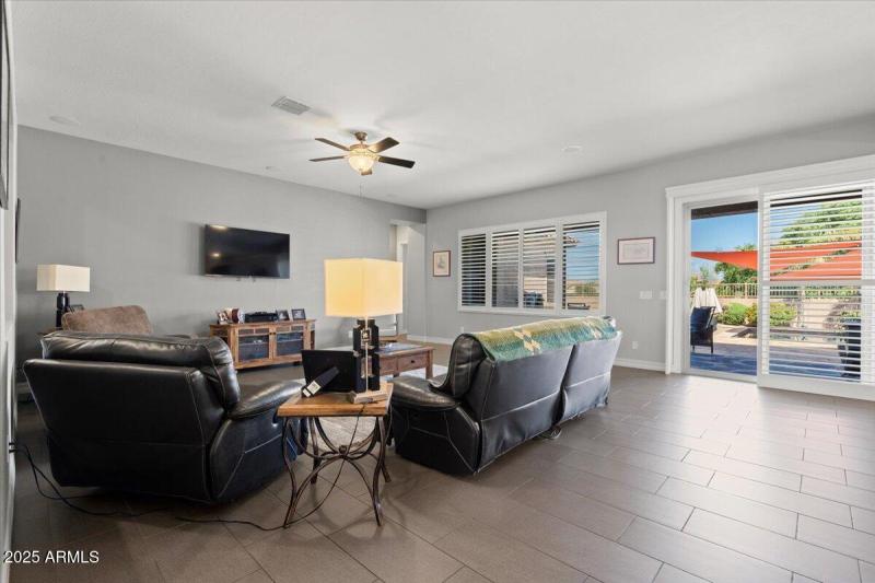 12-Palm St Mesa Photo_11