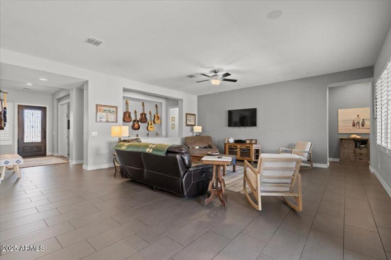 13-Palm St Mesa Photo_12