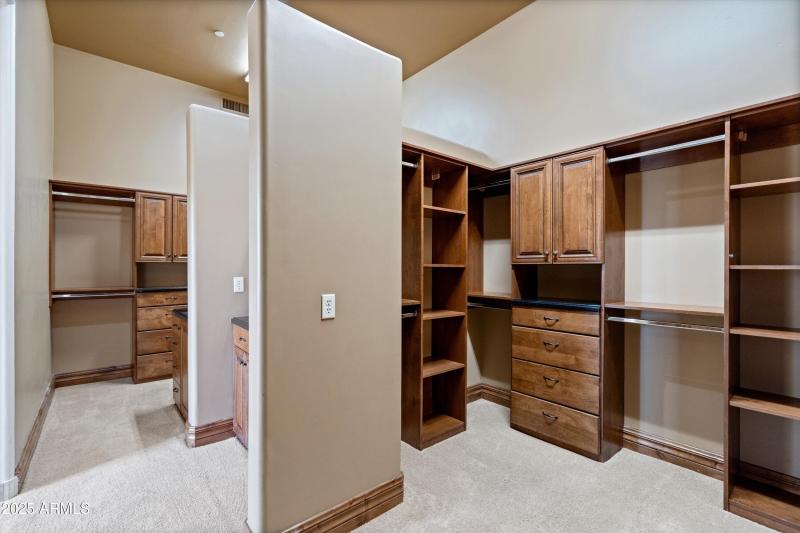 062-Primary His and Hers Closet