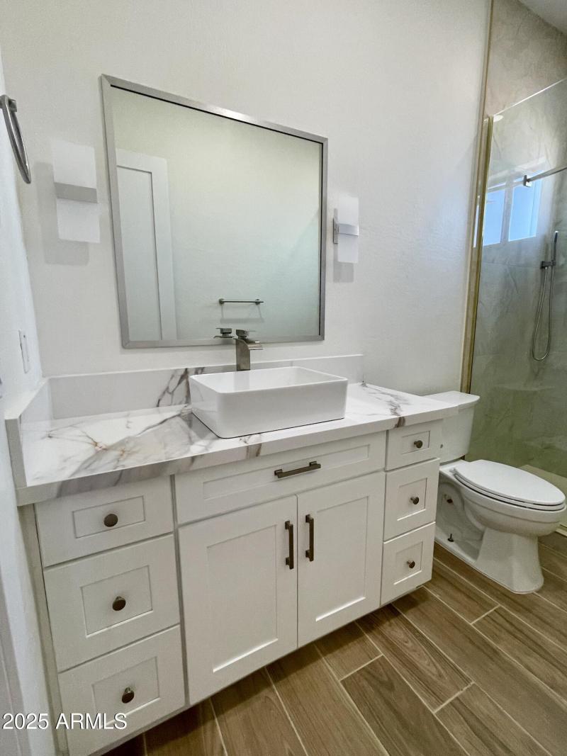 Bedroom 4 en suite Bathroom