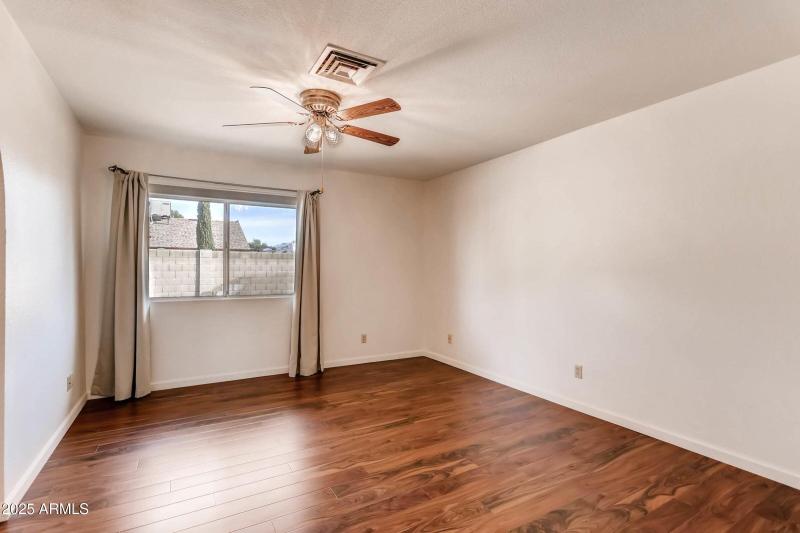 20180308221317568557000000-o