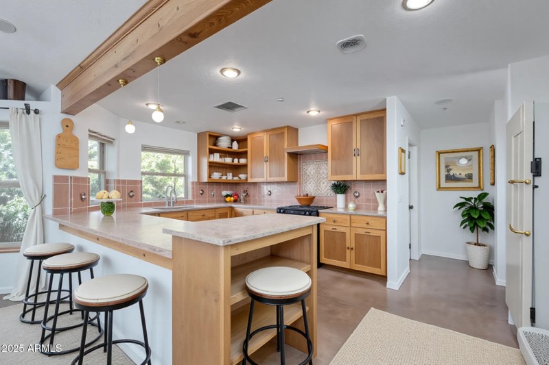 collov-ai_20251016180633_p7wr9w