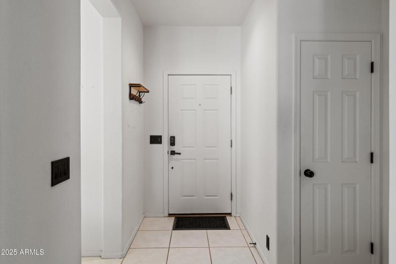 1140 S Rockwell St-6