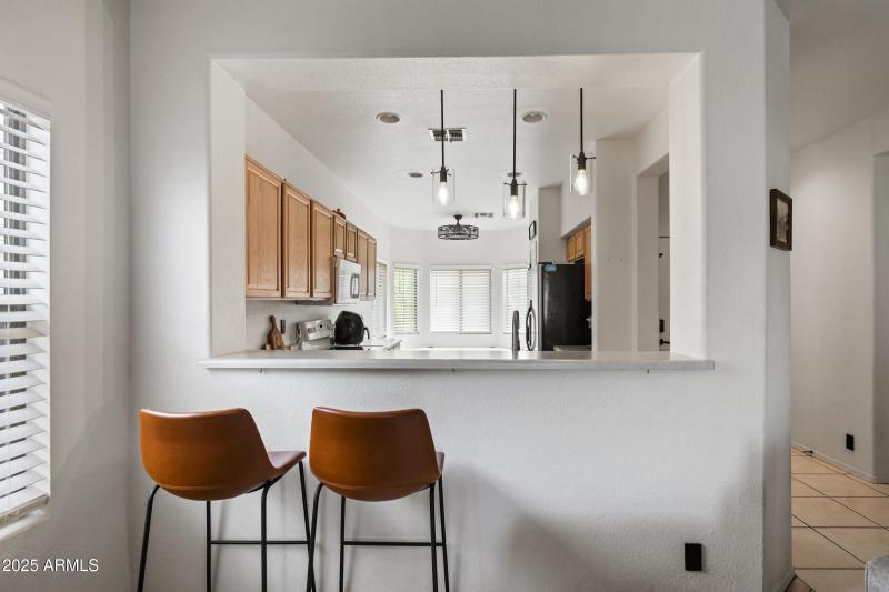 1140 S Rockwell St-10