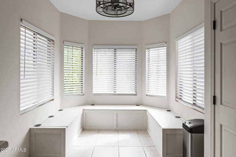 1140 S Rockwell St-15