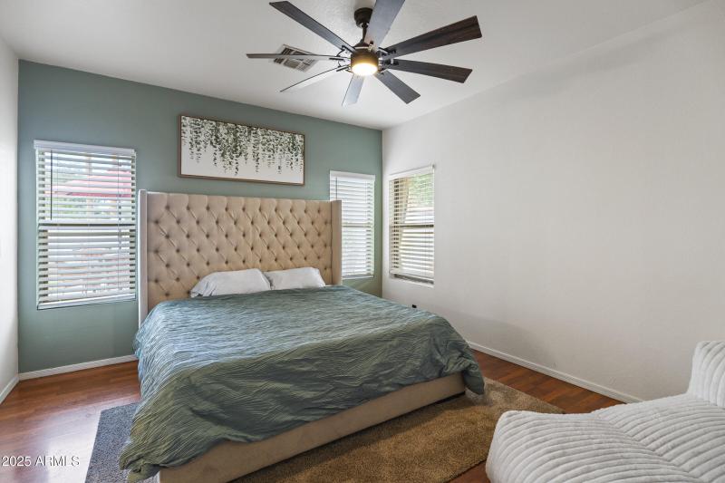 1140 S Rockwell St-20