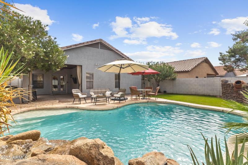 1140 S Rockwell St-26