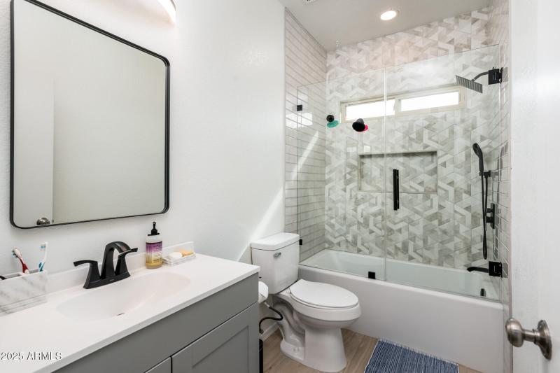 1648 E Palomino Dr - MLS-32