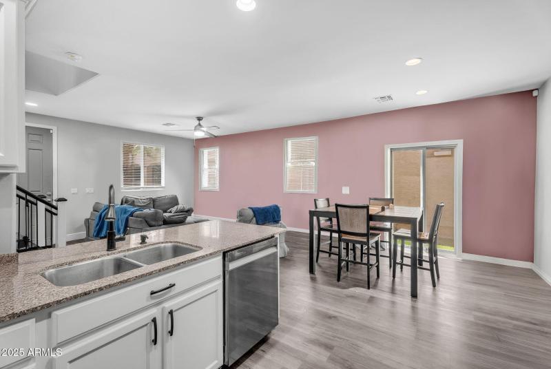 25-web-or-mls-18-web-or-mls-73rd Ave-14