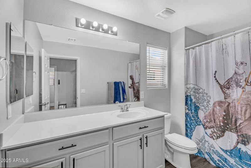 57-web-or-mls-73rd Ave-27