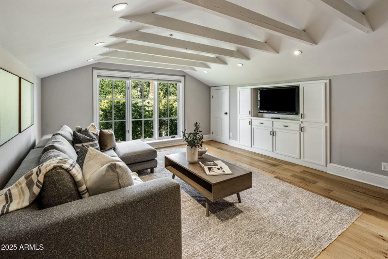 37-web-or-mls-D46A4873 copy