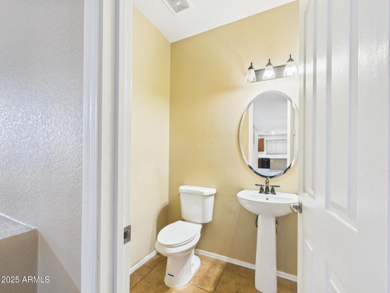 Perfectly styled powder bath