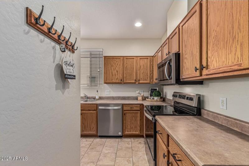 13-Kitchen Entrance from Garage