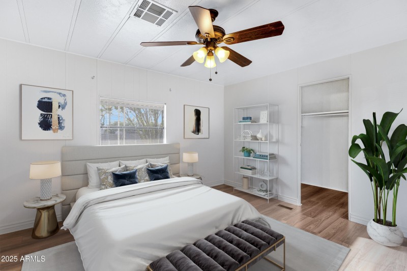 7646 E Gale Ave-17_VS