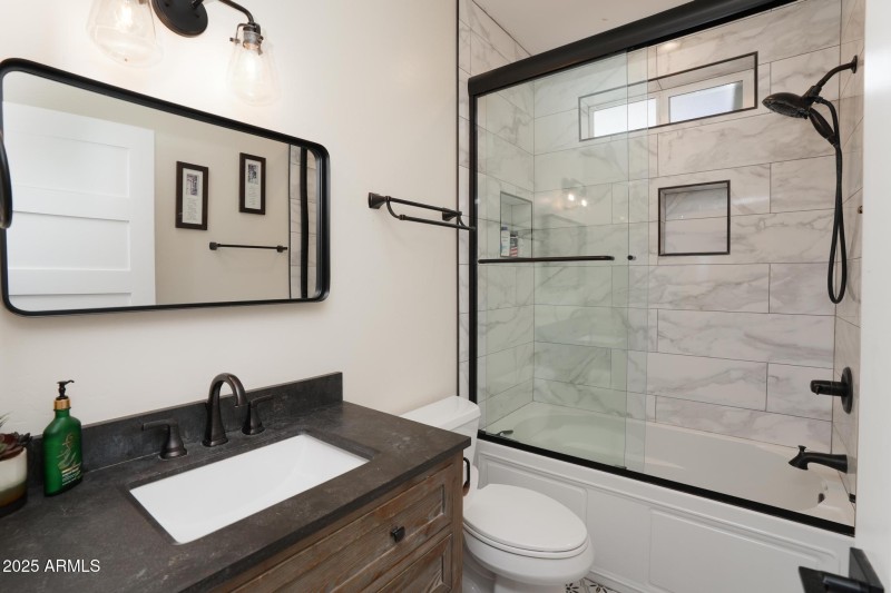 Guest House Bathroom