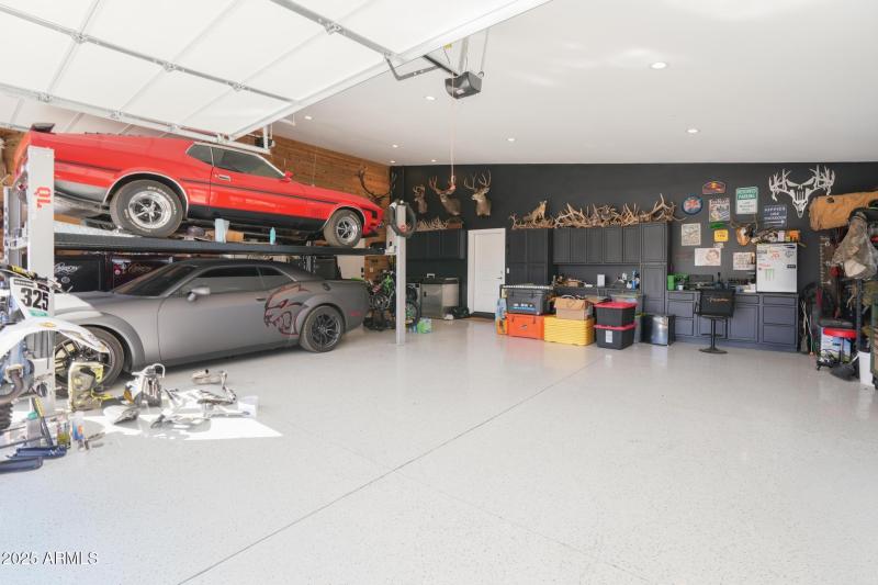 Guest House Garage