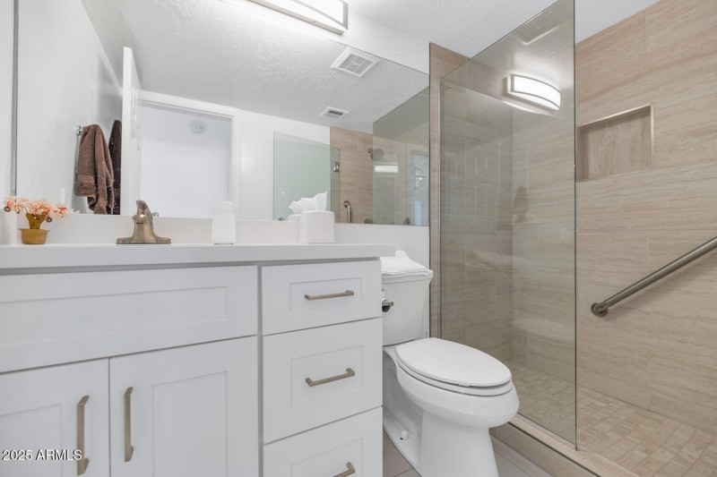 7800 E Lincoln Dr-large-019-024-TOD9780-