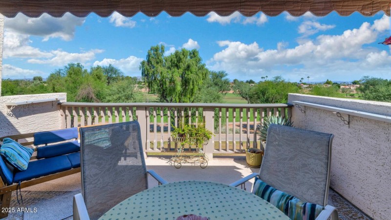 7800 E Lincoln Dr-large-022-006-TOD9809-