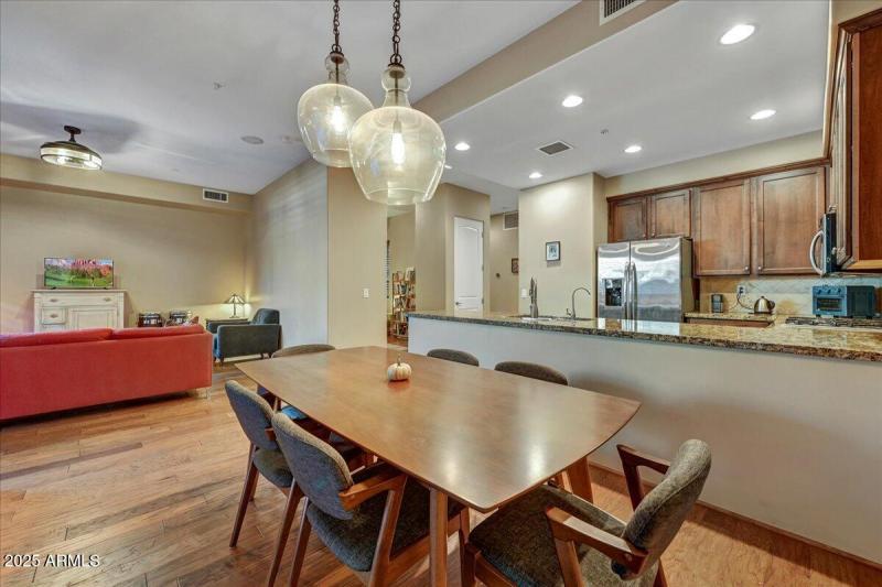 12-Dining Sitting II