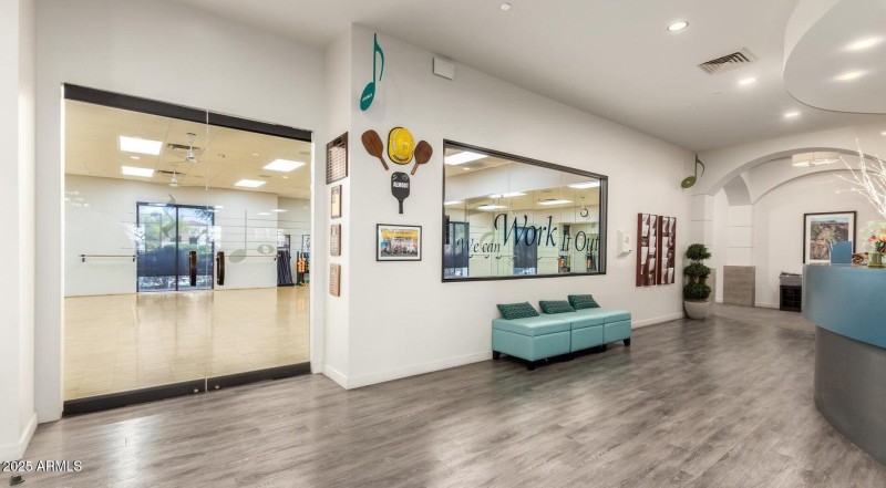 20250411222738249856000000-o