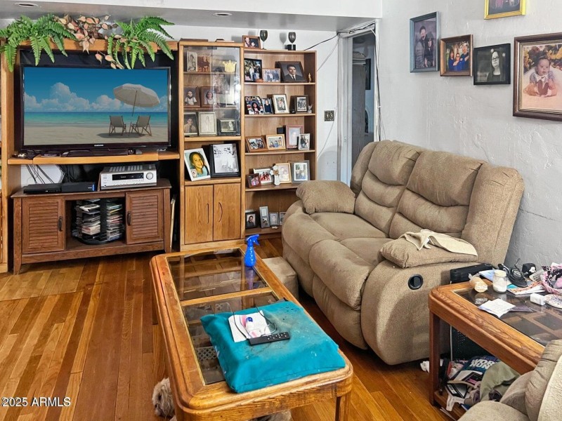 20250817180927058968000000-o