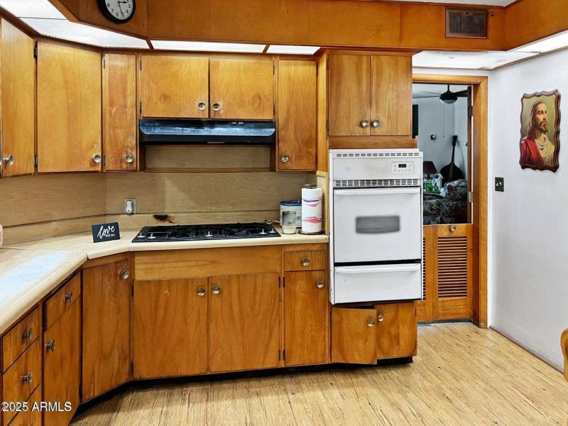 20250817181006696253000000-o