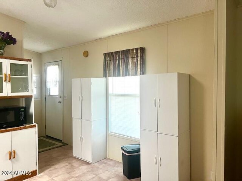 The look without the table