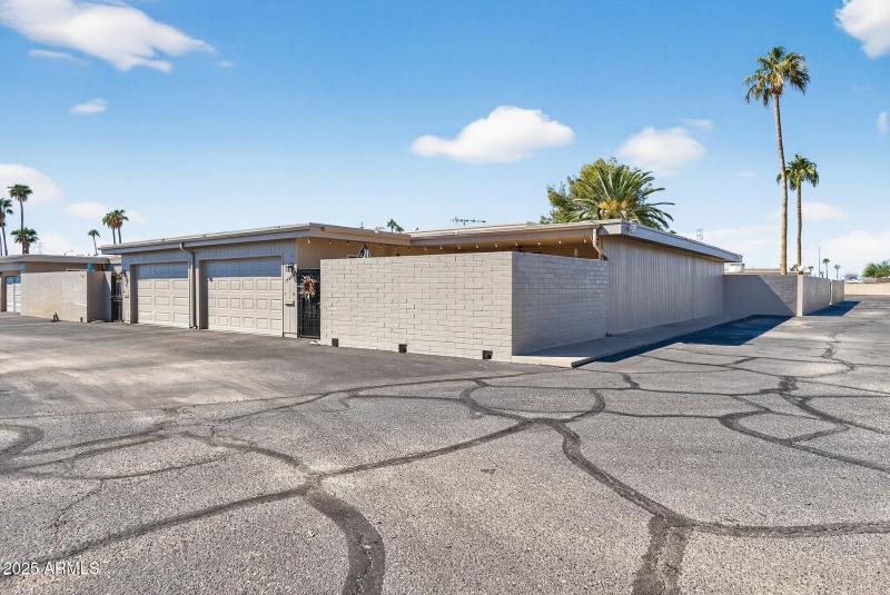 42_14229_W_Palm_Ridge_Dr42_mls