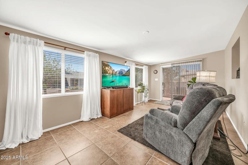 mls_9653 W Purdue Ave-7